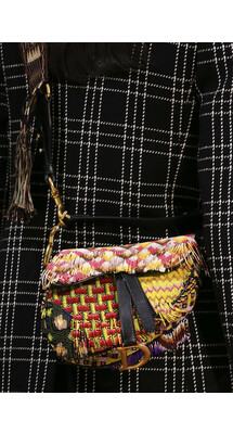 Details Christian Dior , Details Dior Fall 2018 Ready-to-Wear , Детали показа Кристиан Диор , Детали показа Диор осень зима 2018 , Fashion show , неделя моды в Париже , PFW , Мария Грация Кьюри , Mainstyles